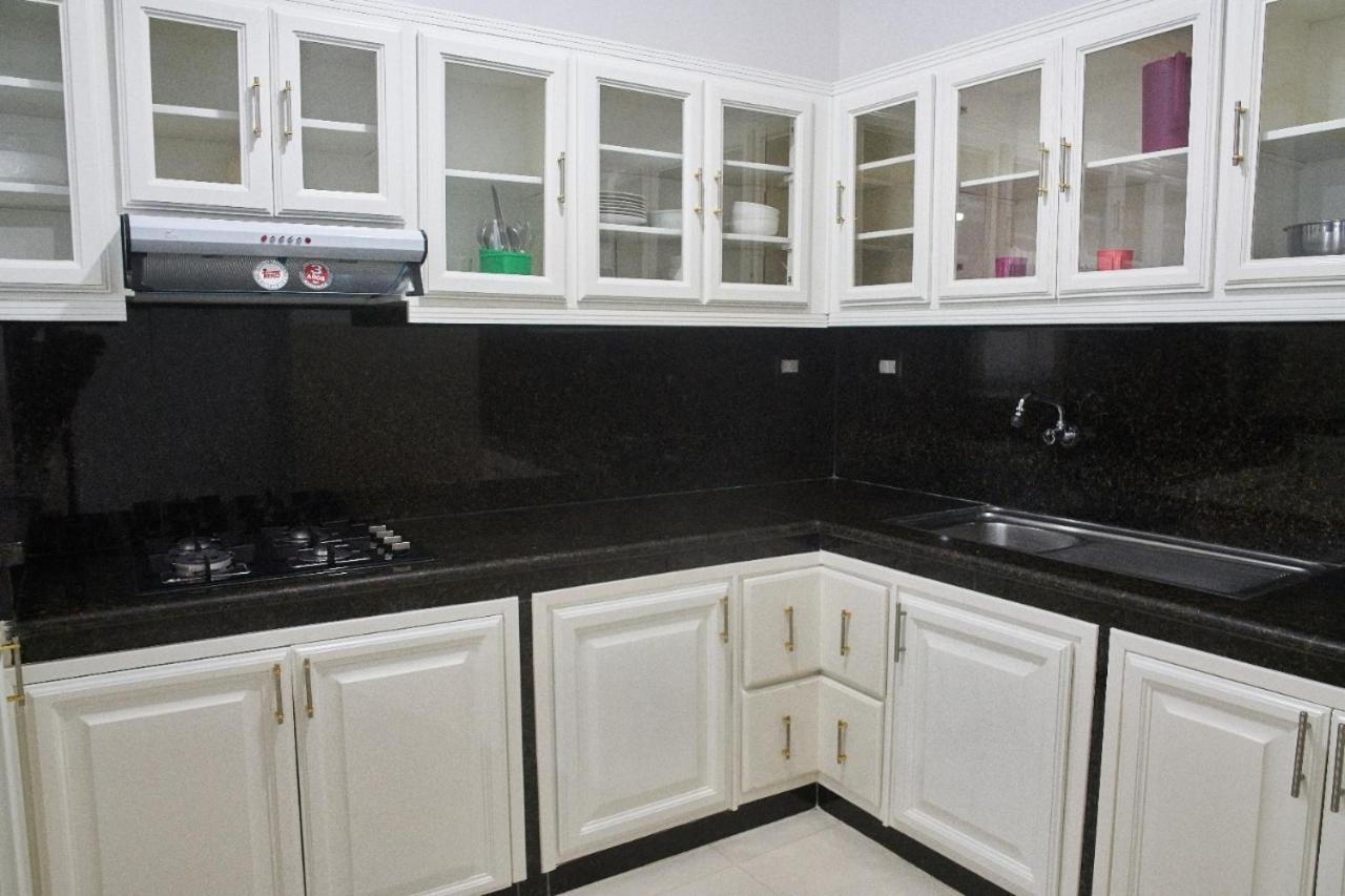 Departamentos Marcecilia De 2 Y 3 Habitaciones En El Centro De Manta Kültér fotó