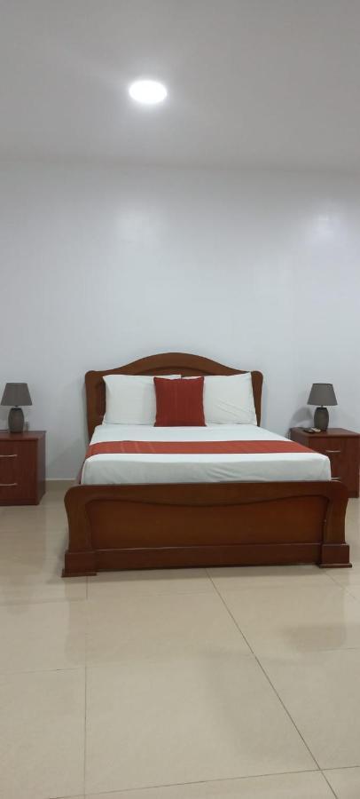 Departamentos Marcecilia De 2 Y 3 Habitaciones En El Centro De Manta Kültér fotó