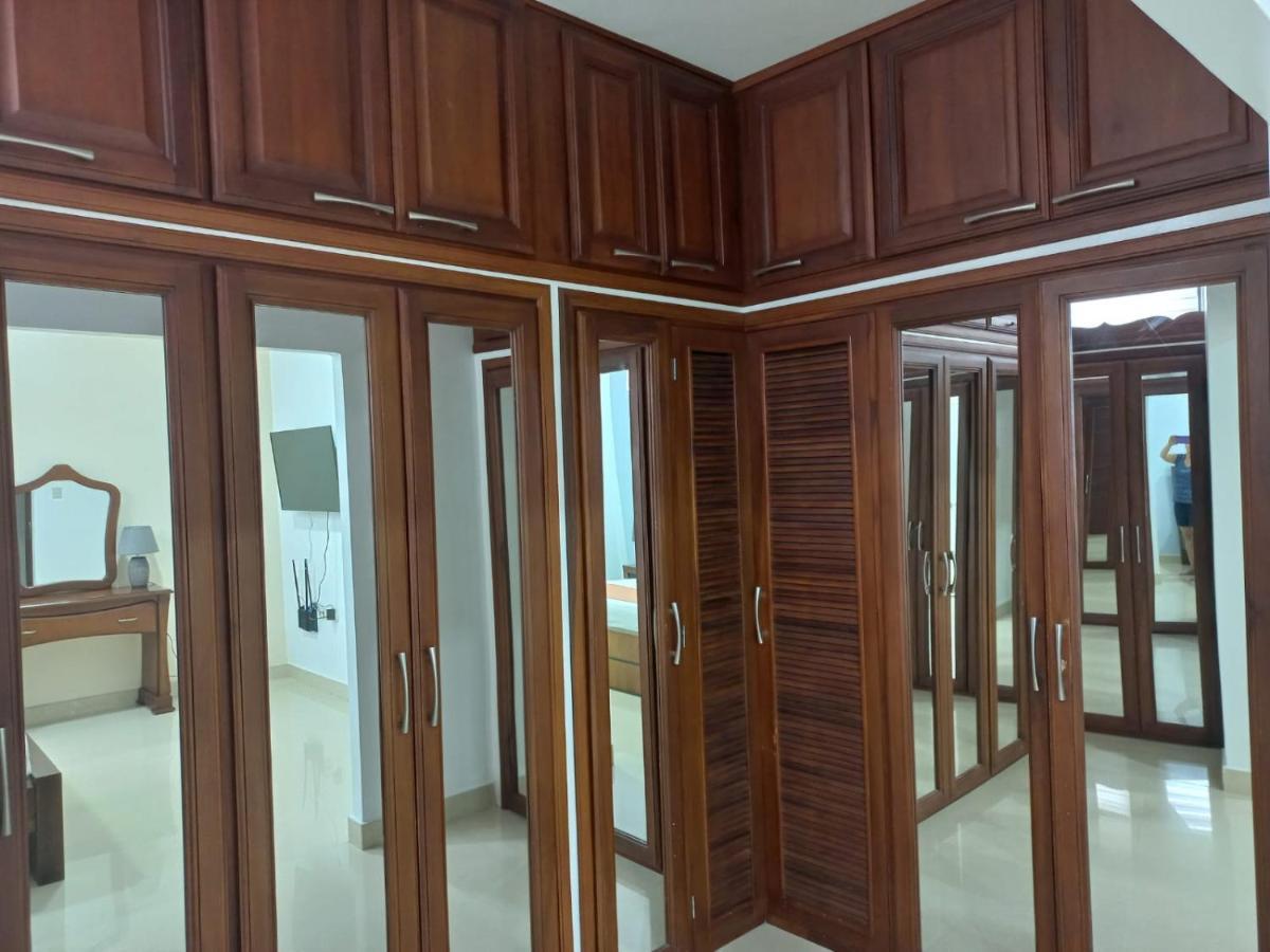 Departamentos Marcecilia De 2 Y 3 Habitaciones En El Centro De Manta Kültér fotó